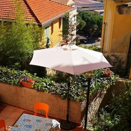 Apartment The Garden La Spezia